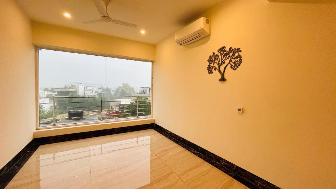 Amahi Inn Gurgaon Extérieur photo