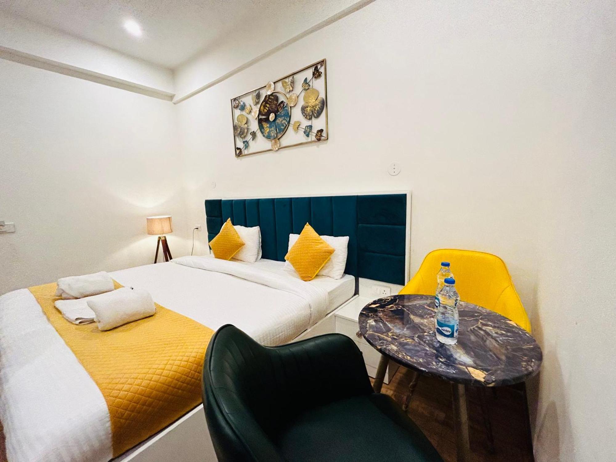 Amahi Inn Gurgaon Extérieur photo