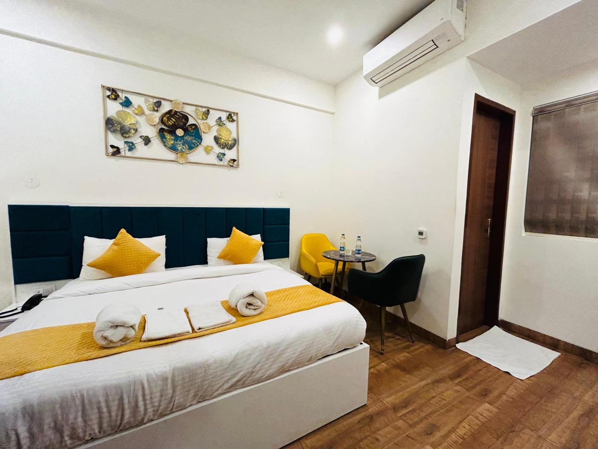 Amahi Inn Gurgaon Extérieur photo