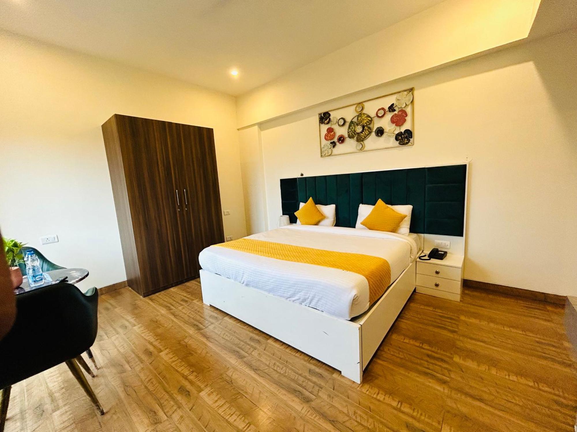 Amahi Inn Gurgaon Extérieur photo